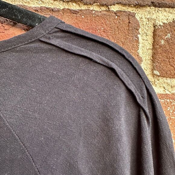 UMGEE linen rayon flowy top black sz women's small NEW - Picture 8 of 8